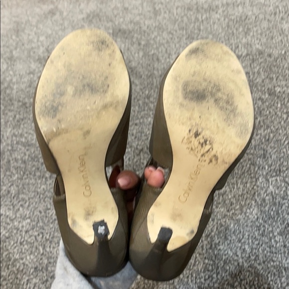Olive Green Calvin Klein heels size 5.5 in woman - Picture 6 of 7